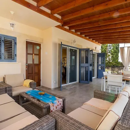 Sandy Villa *